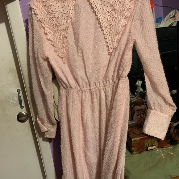 Beautiful 5 dresses - Picture 6 of 8